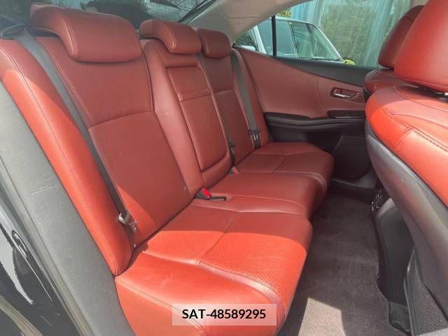 Lexus HS 2013-06 275729-9