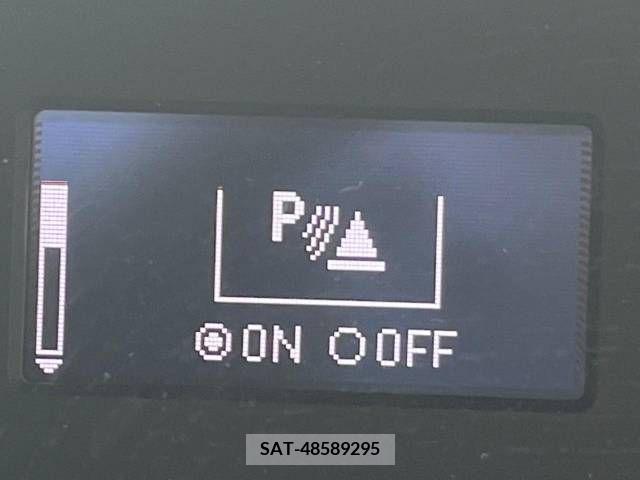 Lexus HS 2013-06 275729-6