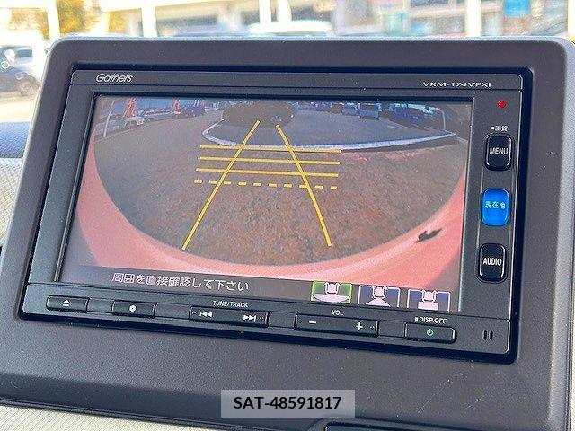 Honda N BOX 2018-06 233286-11