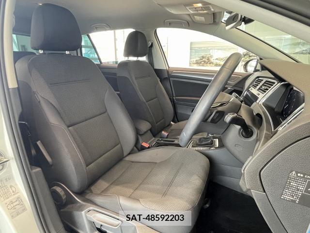 VolksWagen GOLF 2019-09 373793-13