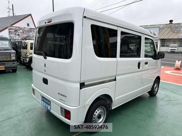 Suzuki EVERY 2023-06 374211-10