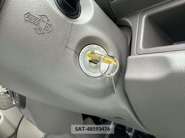 Suzuki EVERY 2023-06 374211-13