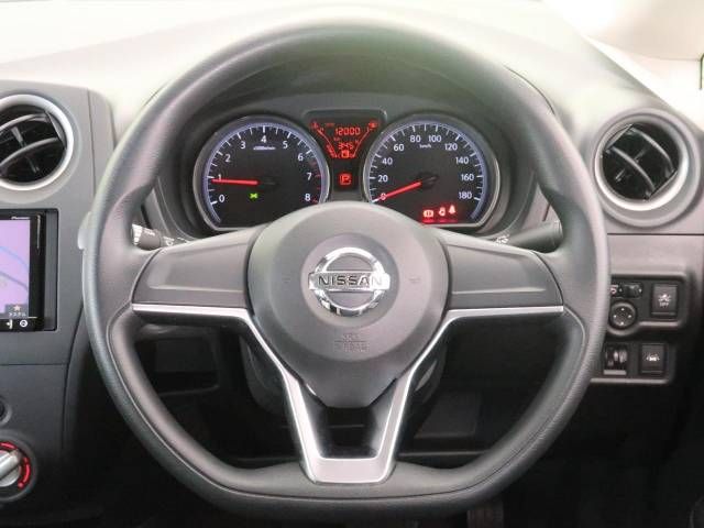 Nissan NOTE 2018-08 18636-11