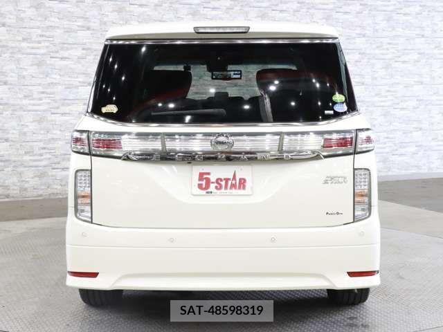 Nissan ELGRAND 2019-05 359725-12