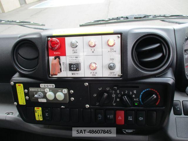 Hino DUTRO 2012-09 200309-17