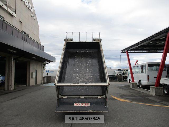 Hino DUTRO 2012-09 200309-3
