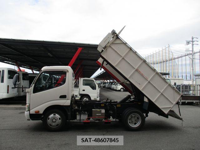 Hino DUTRO 2012-09 200309-4