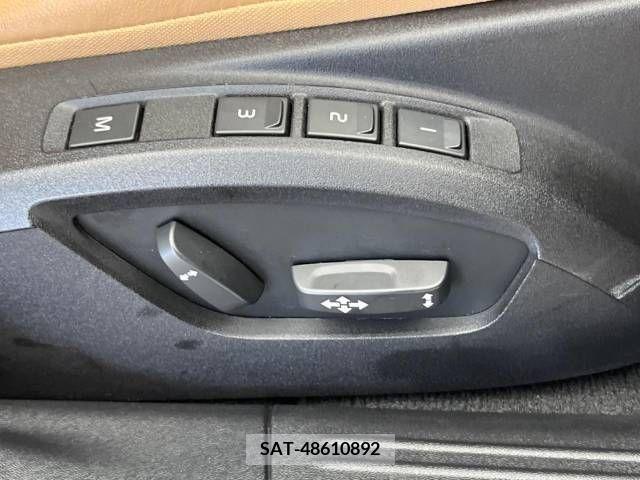 Volvo V40 2018-06 381456-8