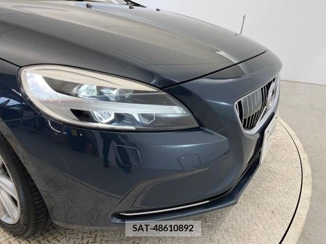 Volvo V40 2018-06 381456-14