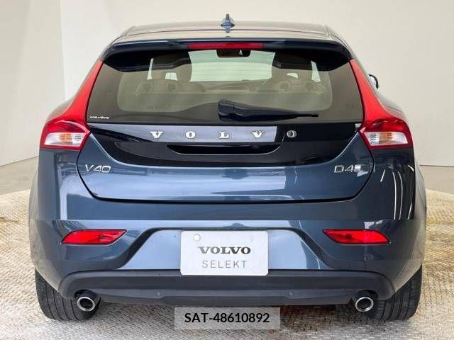 Volvo V40 2018-06 381456-19