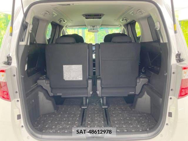Toyota ALPHARD 2013-03 331363-10