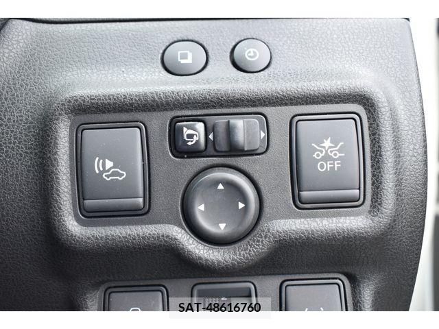 Nissan NOTE 2017-05 305384-8