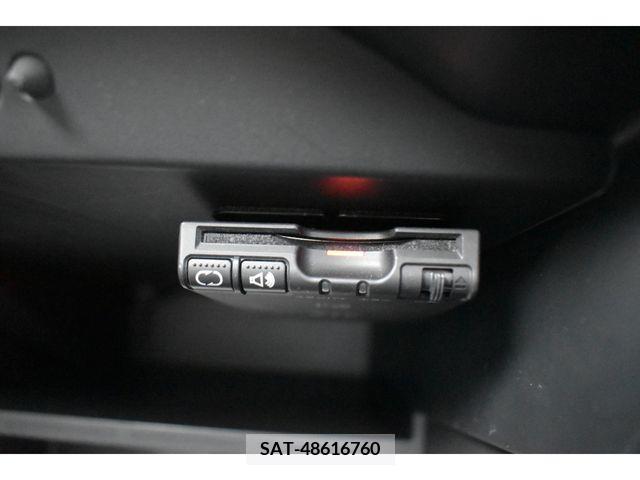 Nissan NOTE 2017-05 305384-6