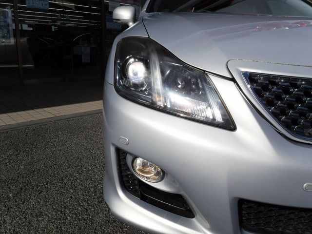 Toyota CROWN SEDAN 2008-10 187969-6