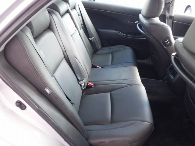 Toyota CROWN SEDAN 2008-10 187969-12