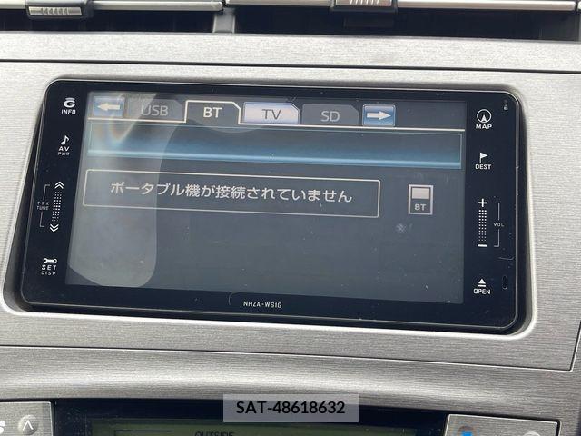 Toyota PRIUS 2012-02 338981-16