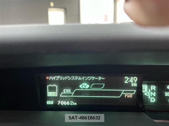 Toyota PRIUS 2012-02 338981-27