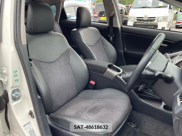 Toyota PRIUS 2012-02 338981-8