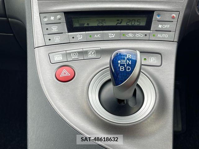 Toyota PRIUS 2012-02 338981-20