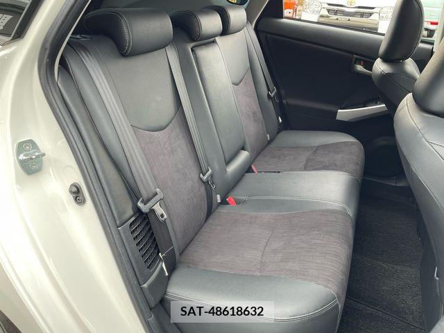 Toyota PRIUS 2012-02 338981-10