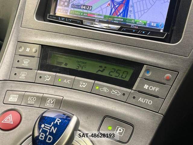 Toyota PRIUS 2013-11 366601-6