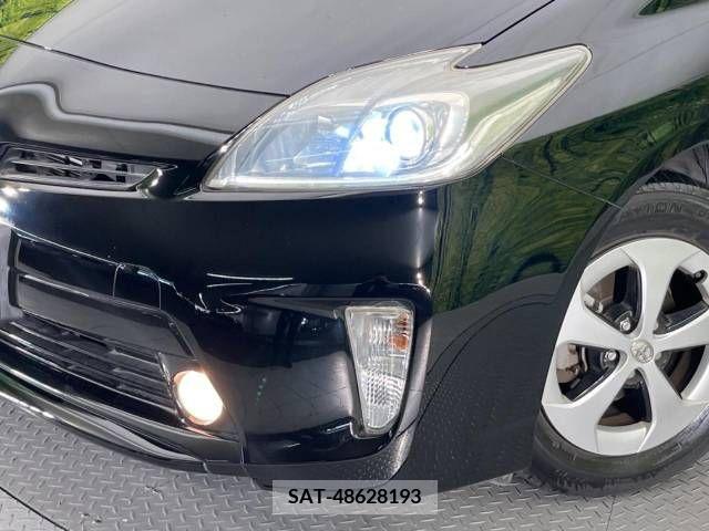 Toyota PRIUS 2013-11 366601-12