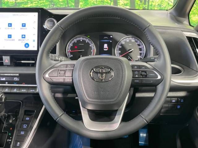 Toyota VOXY 2023-03 193000-12