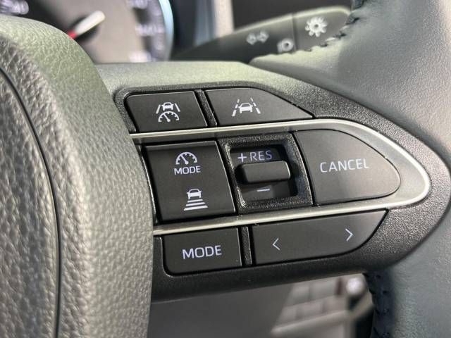 Toyota VOXY 2023-03 193000-4