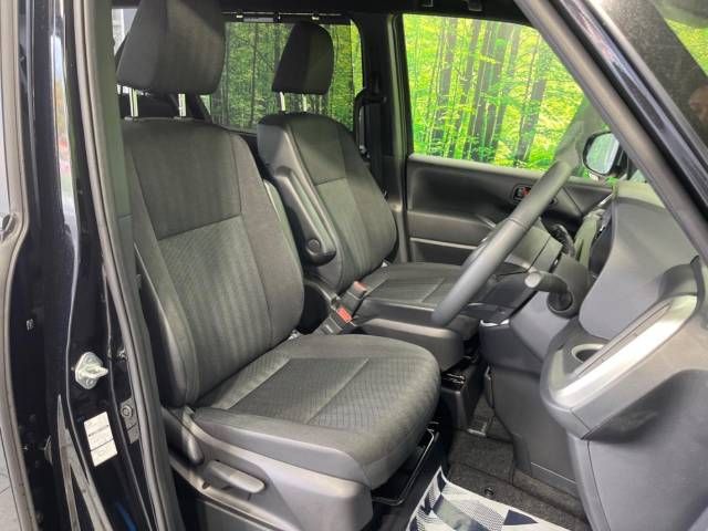 Toyota VOXY 2023-03 193000-8