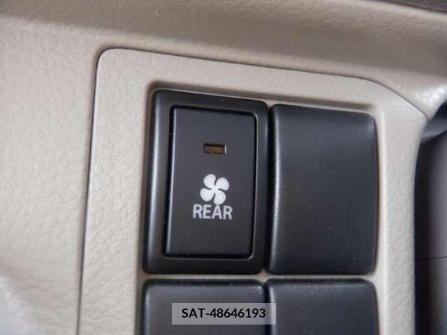 Suzuki EVERY WAGON 2017-01 269039-20