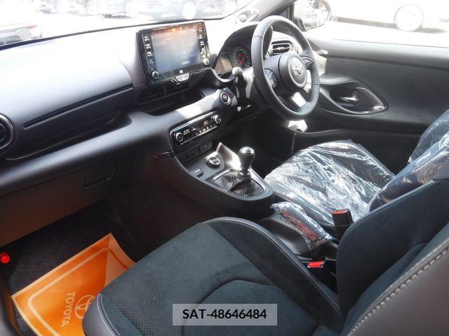 Toyota YARIS 2024-03 391093-10