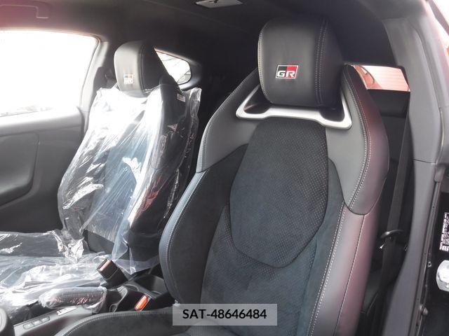 Toyota YARIS 2024-03 391093-26