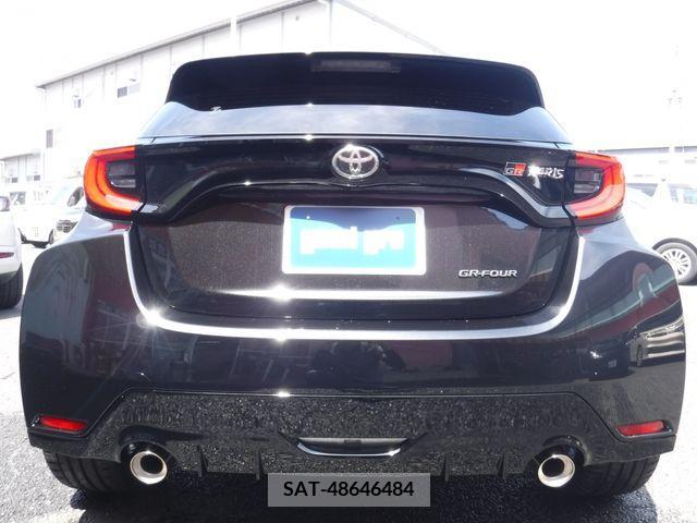 Toyota YARIS 2024-03 391093-6