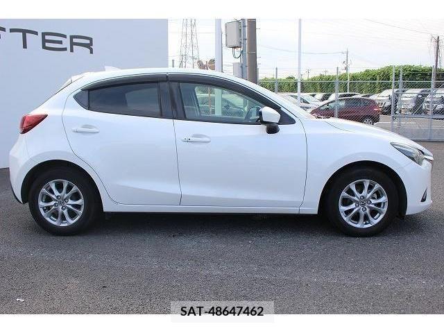 Mazda DEMIO 2016-01 352608-9