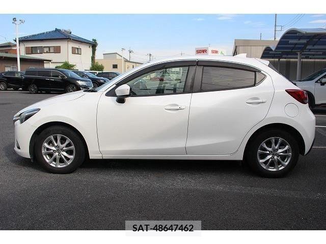 Mazda DEMIO 2016-01 352608-7