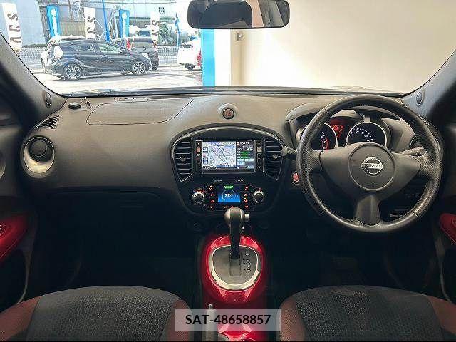 Nissan JUKE 2010-06 214051-1