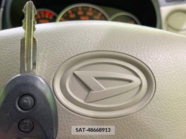 Daihatsu MIRA 2010-05 324193-5
