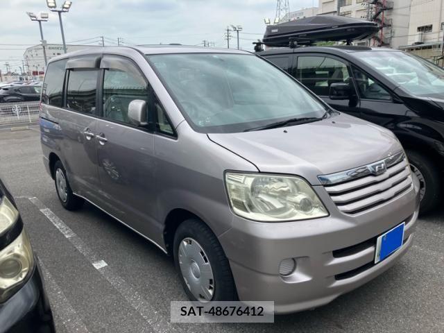 Toyota NOAH 2002-04 392840-2