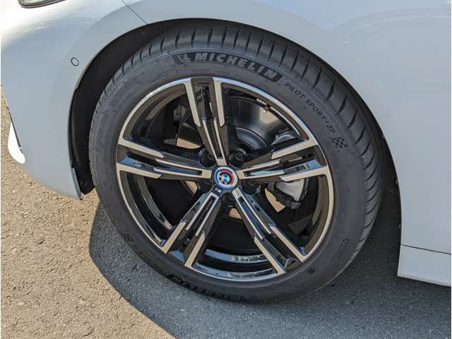 Bmw 4 SERIES 2022-09 27762-11