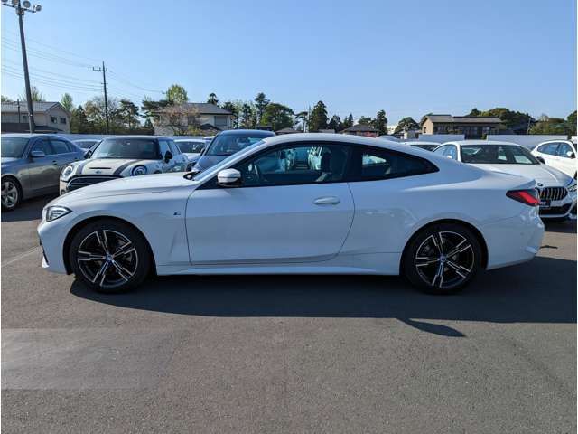 Bmw 4 SERIES 2022-09 27762-3