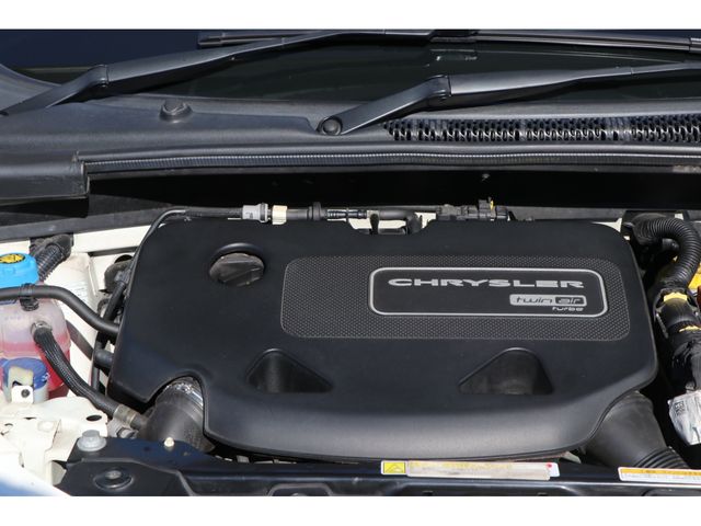 Chrysler YPSILON 2013-06 13462-16