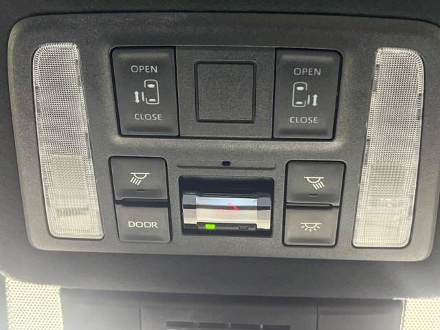 Toyota NOAH 2023-06 188957-5