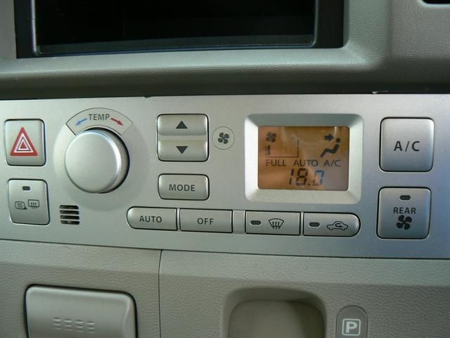 Suzuki EVERY WAGON 2011-01 967-8