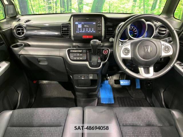 Honda N BOX CUSTOM 2016-03 214196-1
