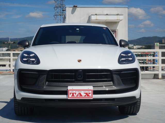 Porsche MACAN 2023-06 23362-3