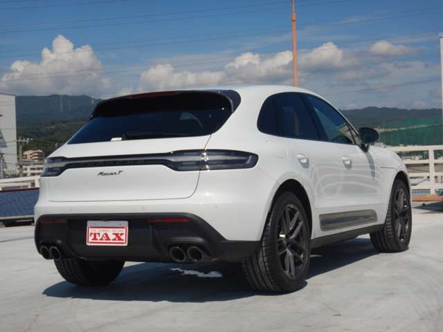 Porsche MACAN 2023-06 23362-2
