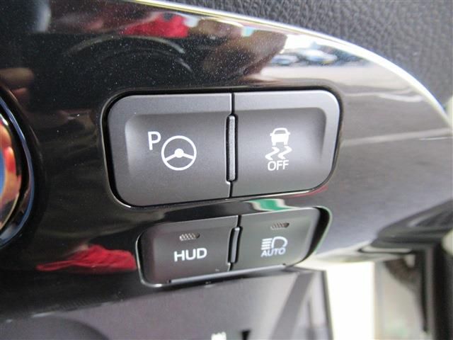 Toyota PRIUS 2020-03 27853-8