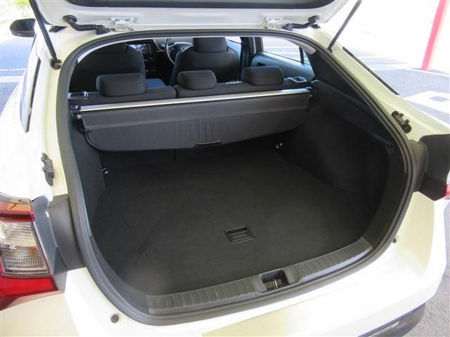 Toyota PRIUS 2020-03 27853-13