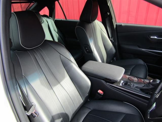 Toyota CROWN SEDAN 2018-08 190107-18