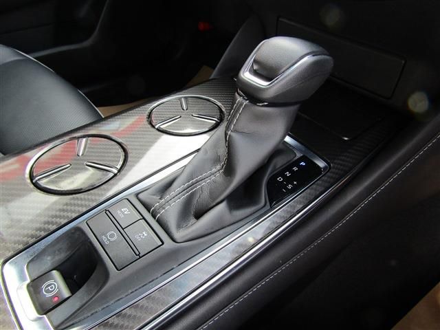 Toyota CROWN SEDAN 2018-08 190107-14